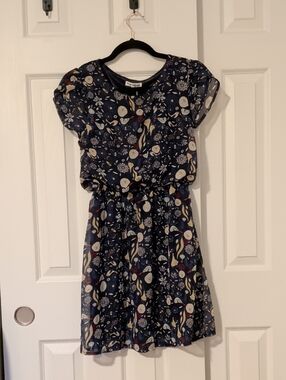 Navy Floral Print Short Sleeve Dress - With Pockets!